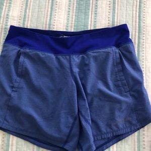 Women’s sz medium brooks athletic shorts
